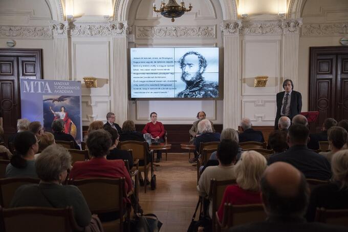 Ember az Akadémia mögött – Videón a gróf Széchenyi Istvánról szóló monográfia és a levelezéséből készült válogatáskötet bemutatója
